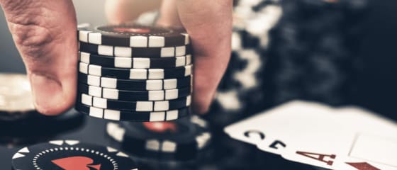 5 suurimat erinevust pokkeri ja blackjacki vahel